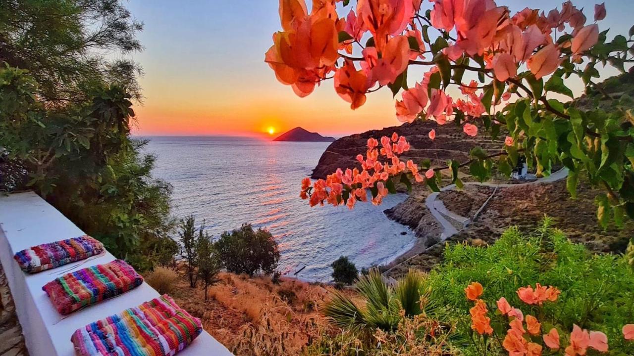 Ivi Beach Front Villa, Leros Vromolithos Екстериор снимка