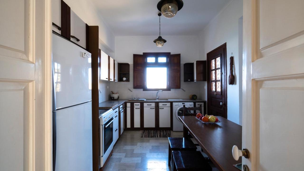Ivi Beach Front Villa, Leros Vromolithos Екстериор снимка