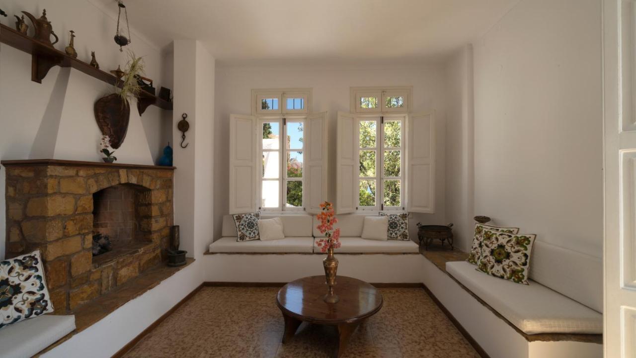 Ivi Beach Front Villa, Leros Vromolithos Екстериор снимка